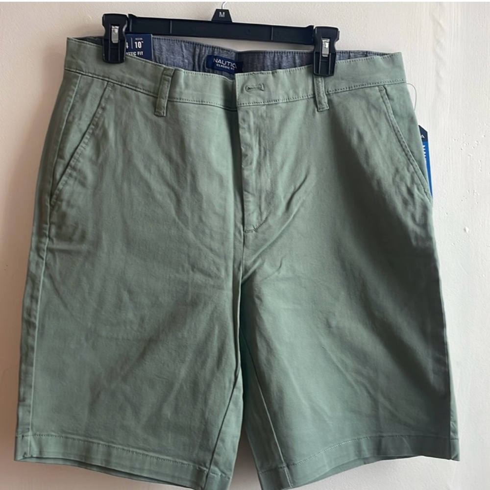 Nautica Green Flat Front Shorts for Casual Comfort